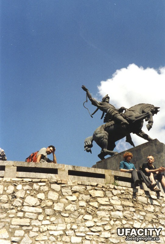 Памятник Салавату